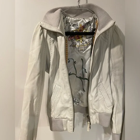 Mackage - Picture 7 of 11